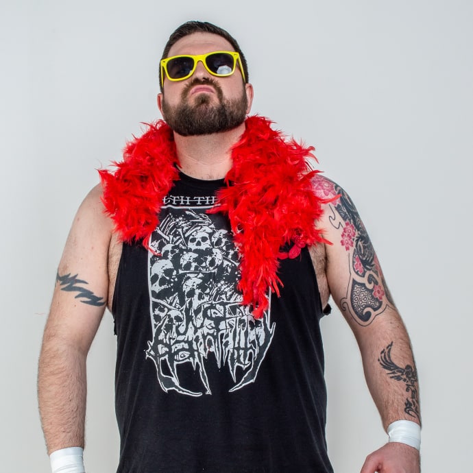 Height : 5'11
Weight : 238lbs
From : North Shields , Newcastle upon Tyne
Signature : Sexploder (exploder suplex)
Finish : Big Package pile-driver or heart-stopper (flatliner)